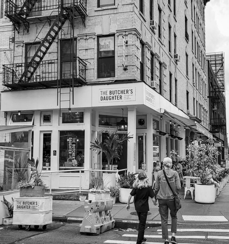 Black and white street scene in New York